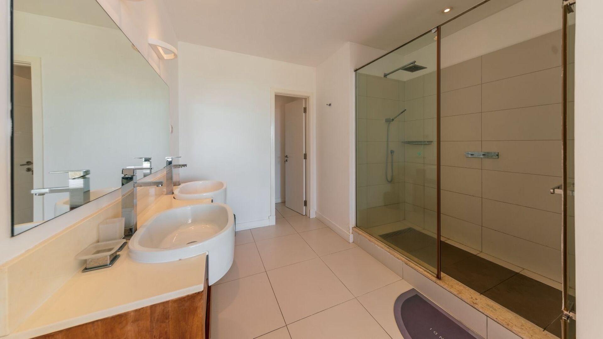 3 Bedroom Other's Image 5