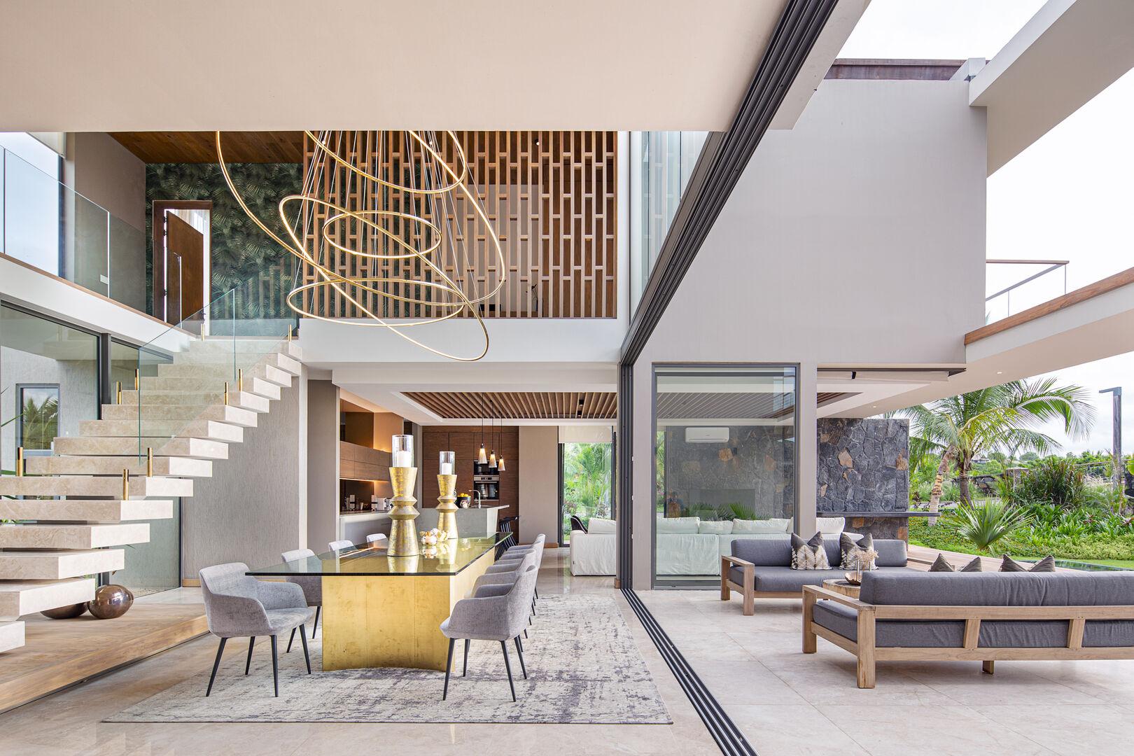 5 Bedroom Villa/Townhouse's Image 3