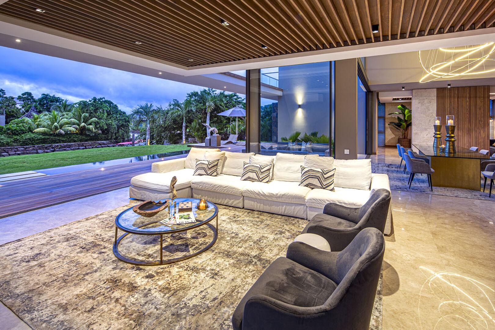 5 Bedroom Villa/Townhouse's Image 4