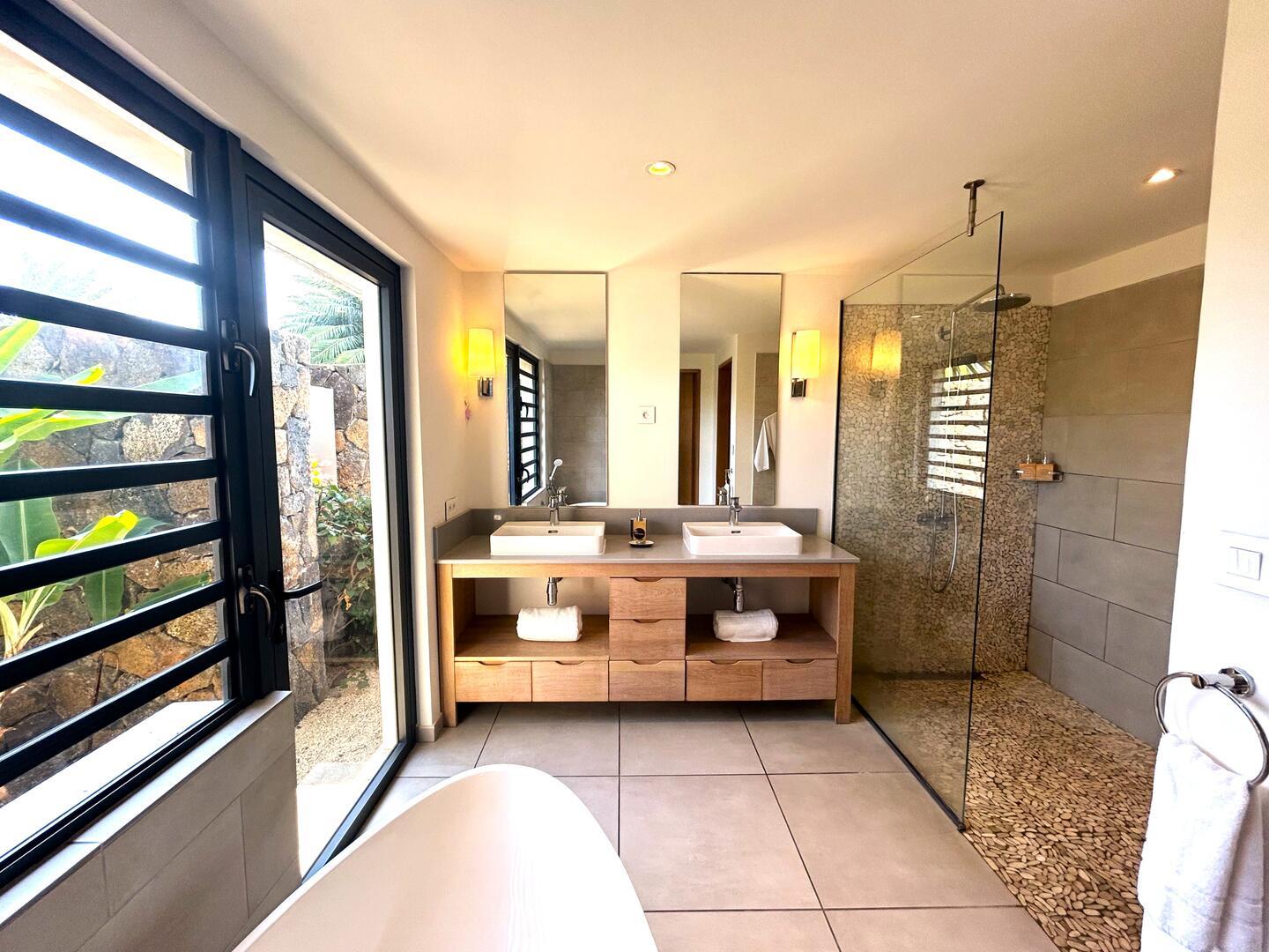 3 Bedroom Other's Image 17