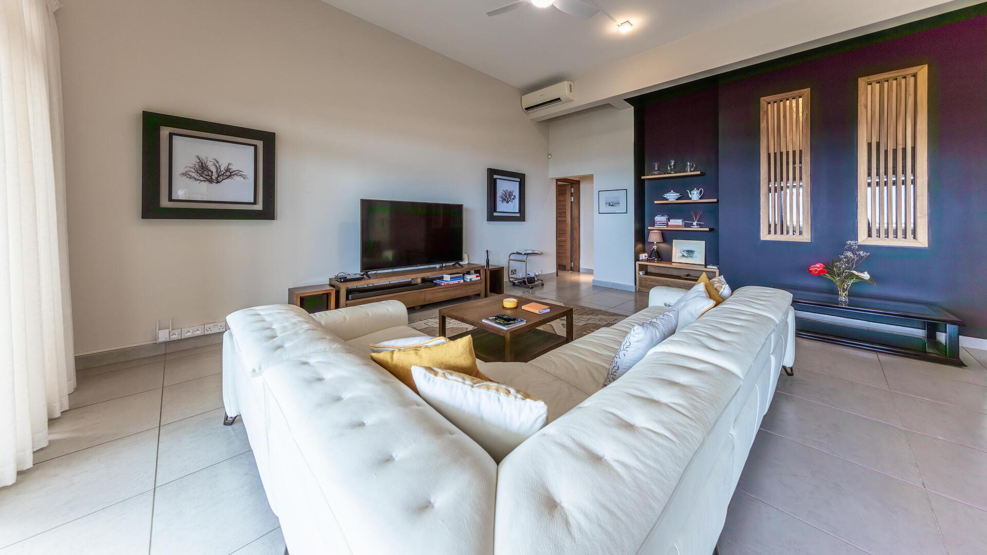 3 Bedroom Apartment/Flat's Image 3