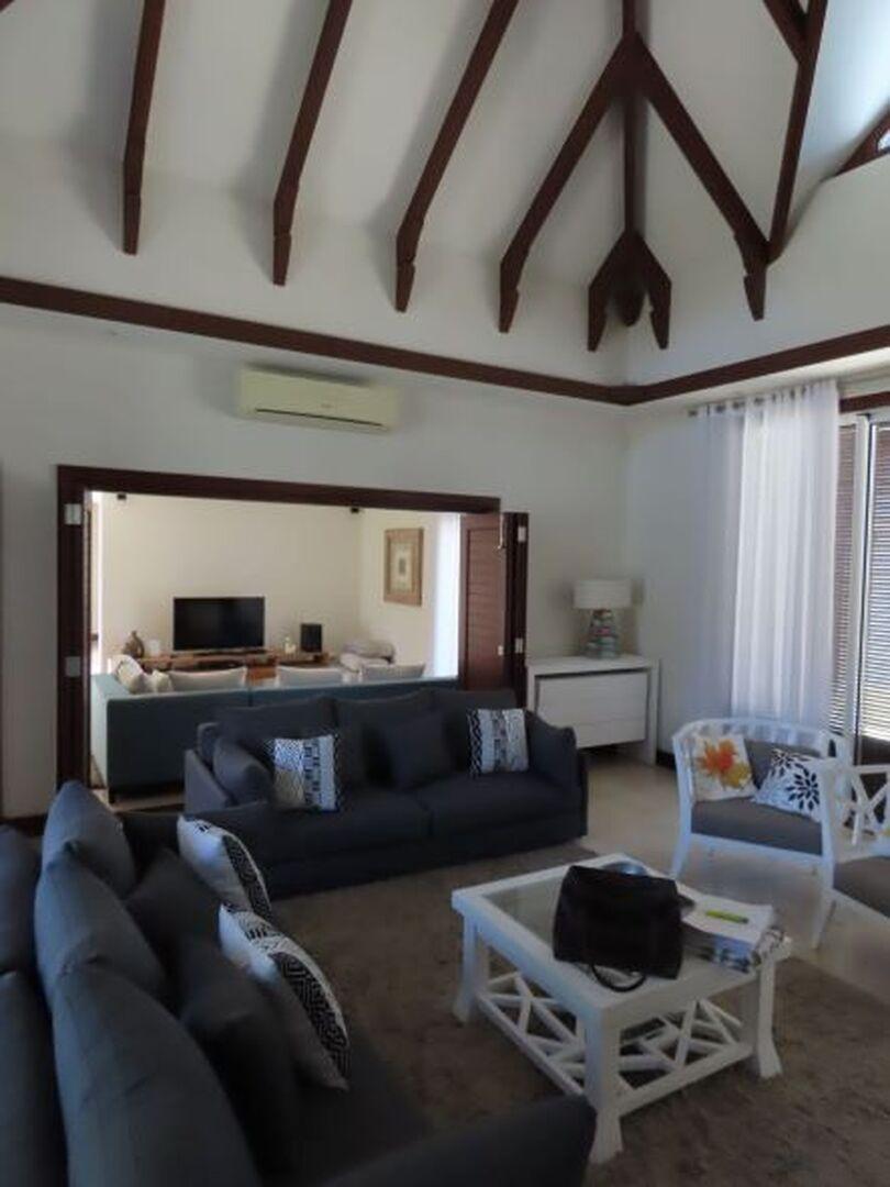 4 Bedroom Villa/Townhouse's Image 8