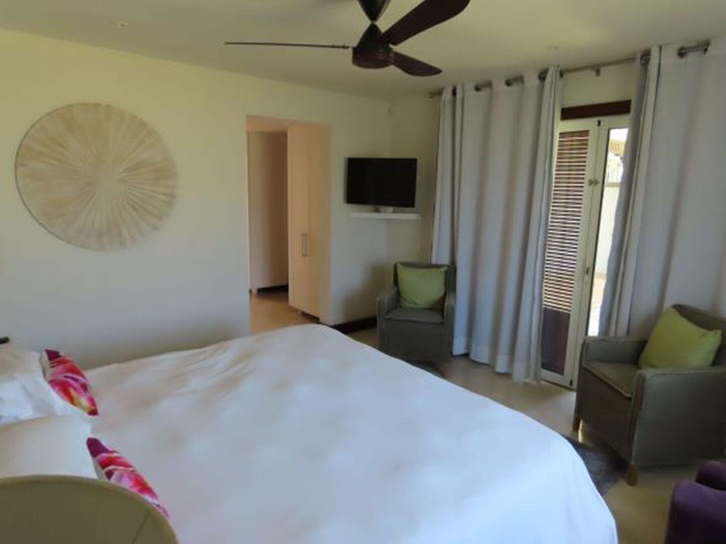 4 Bedroom Villa/Townhouse's Image 6