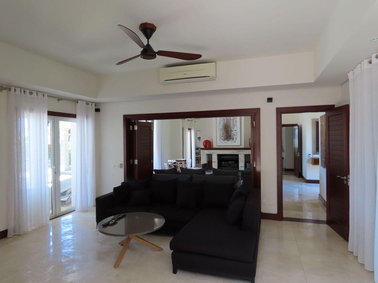 4 Bedroom Villa/Townhouse's Image 5