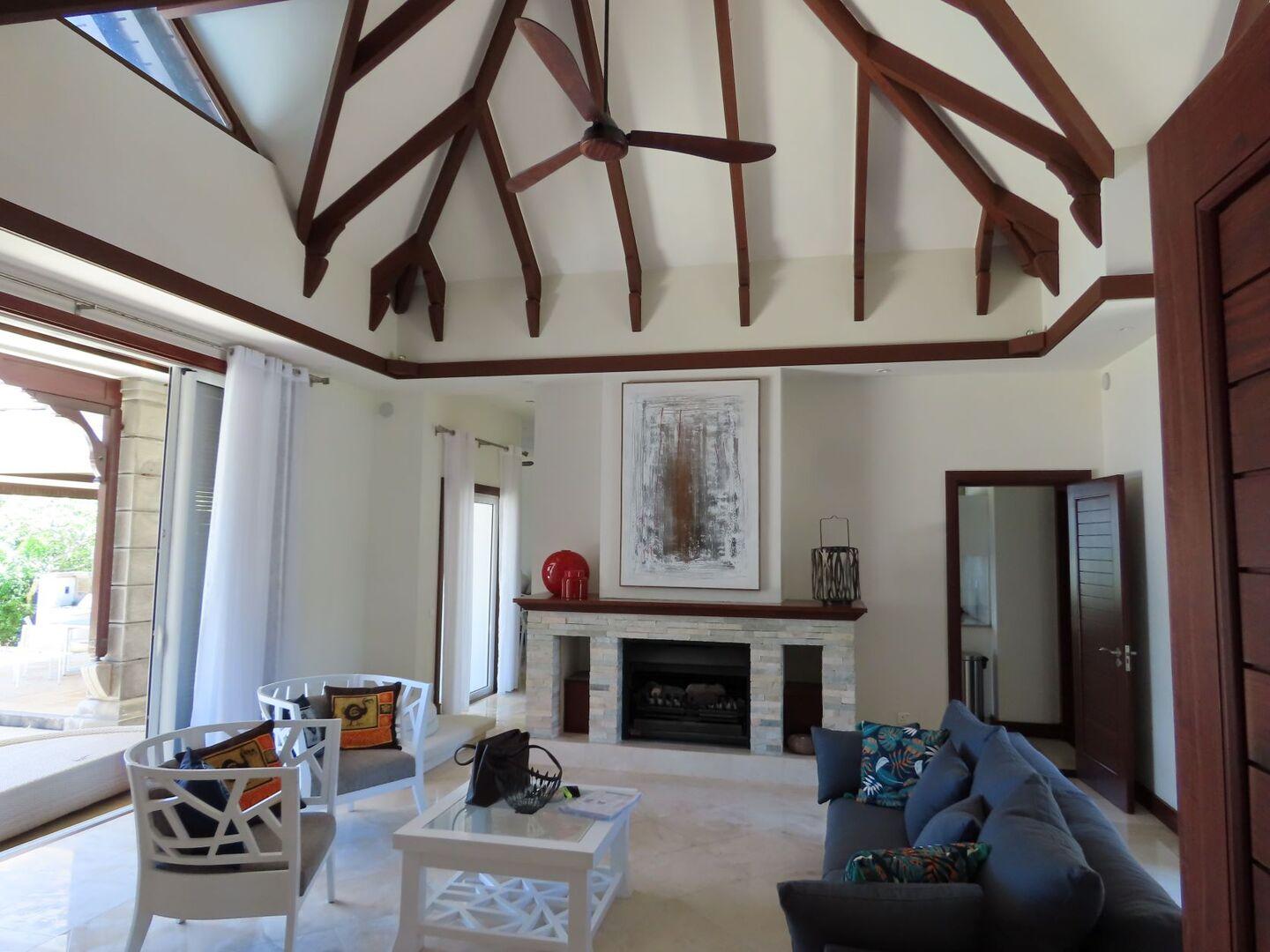 4 Bedroom Villa/Townhouse's Image 7
