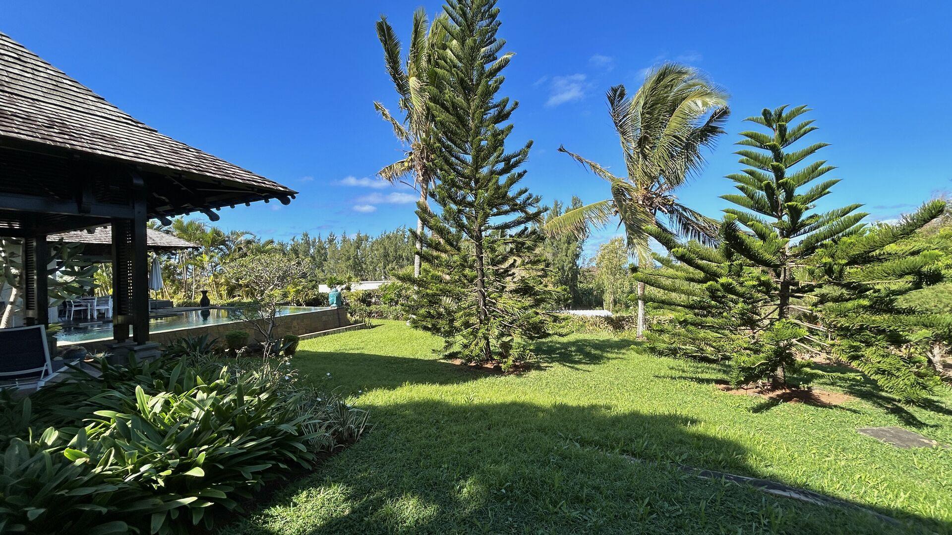 4 Bedrooms Villa in House-Villa (IRS project)