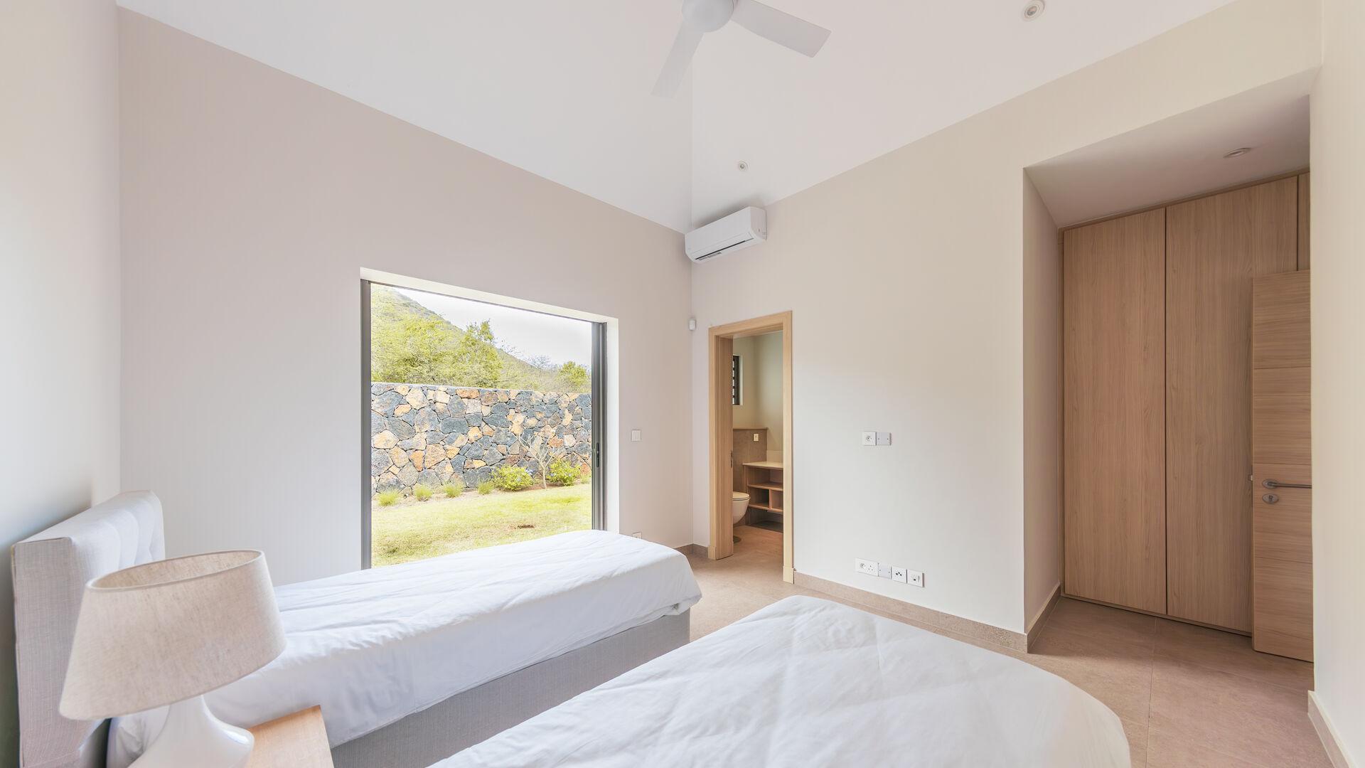 4 Bedroom Other's Image 11