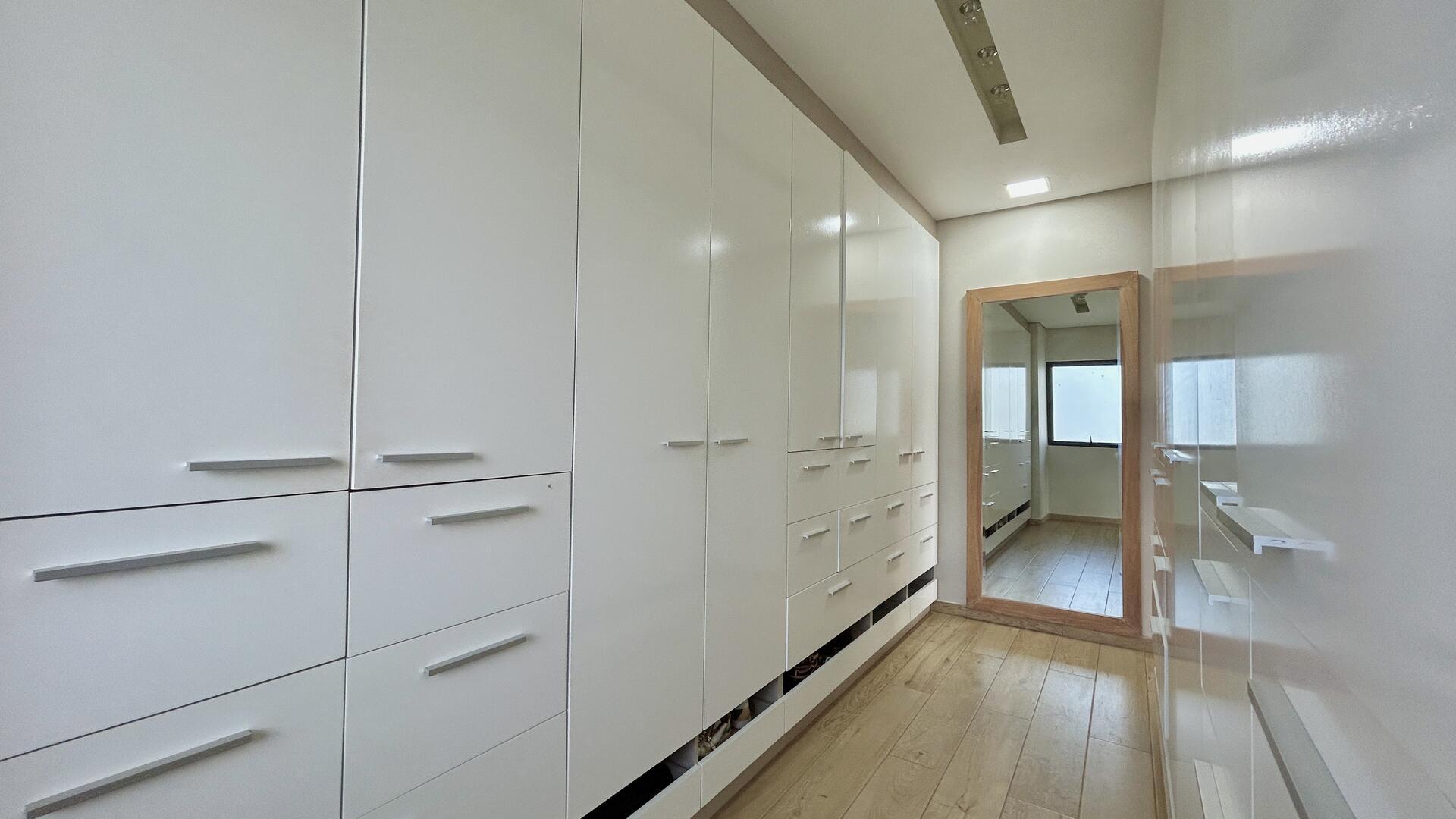 4 Bedroom Other's Image 13
