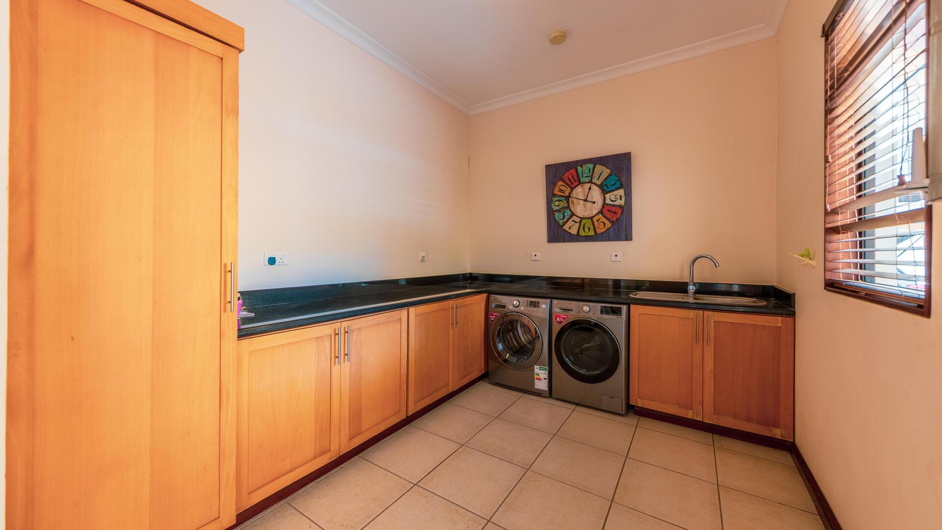 4 Bedroom Other's Image 12