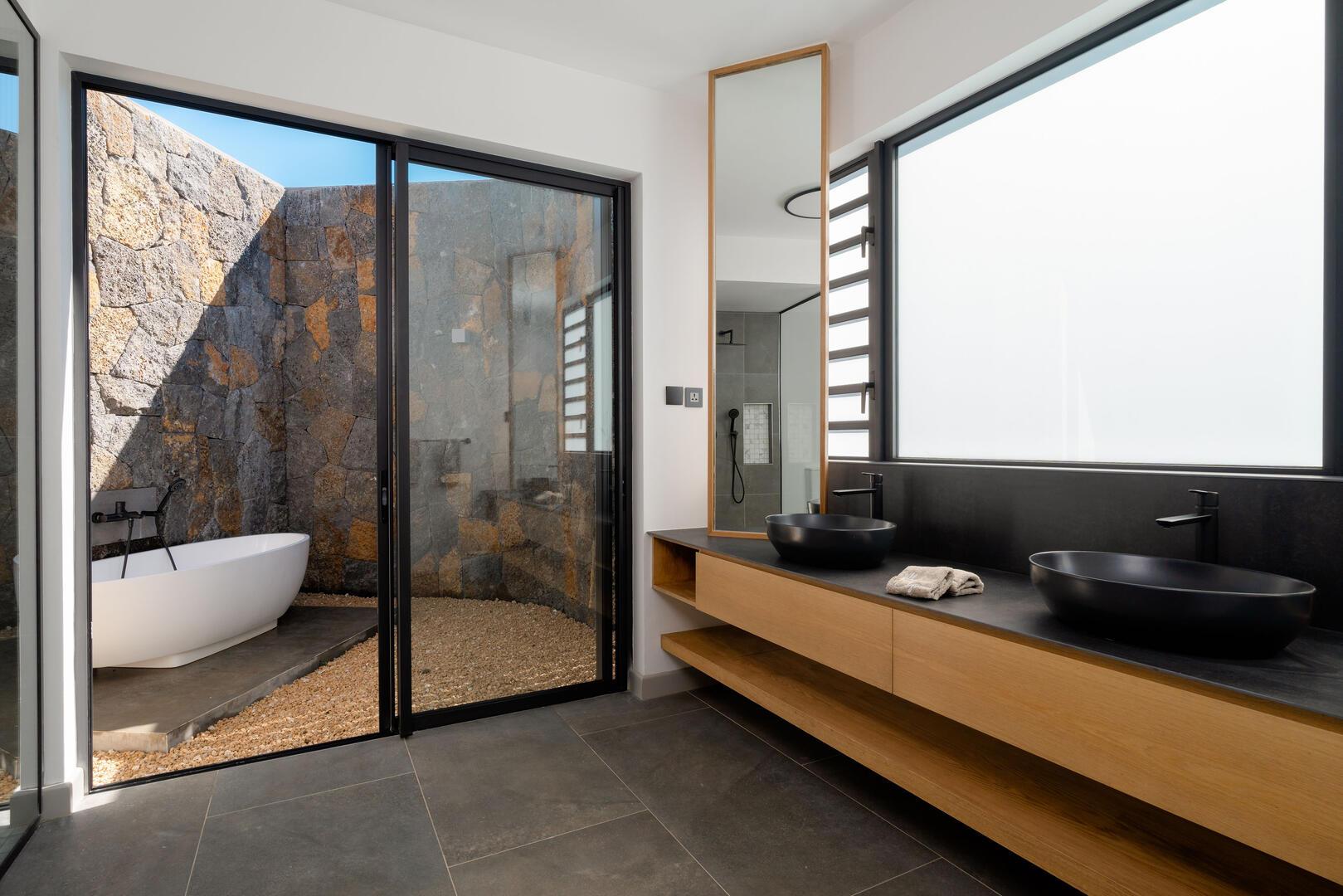 3 Bedroom Other's Image 6