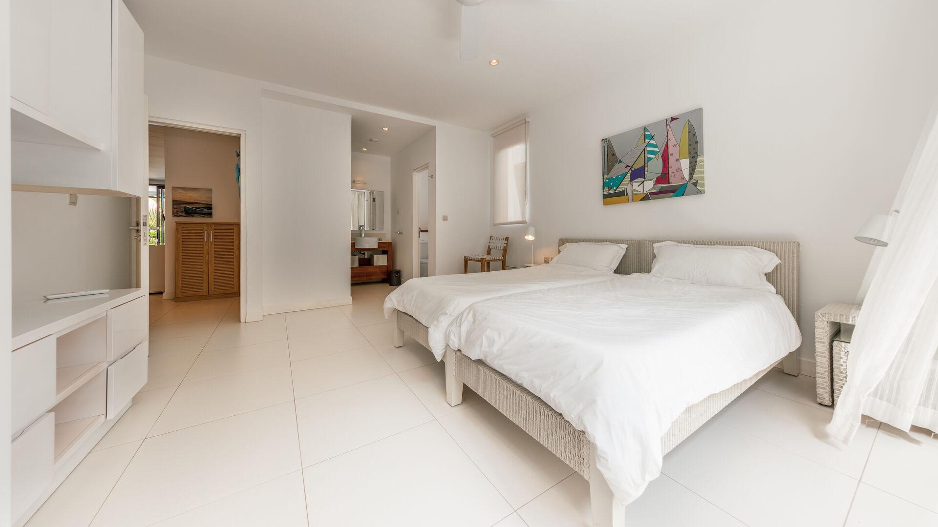 4 Bedrooms Villa in Apt RES Resort