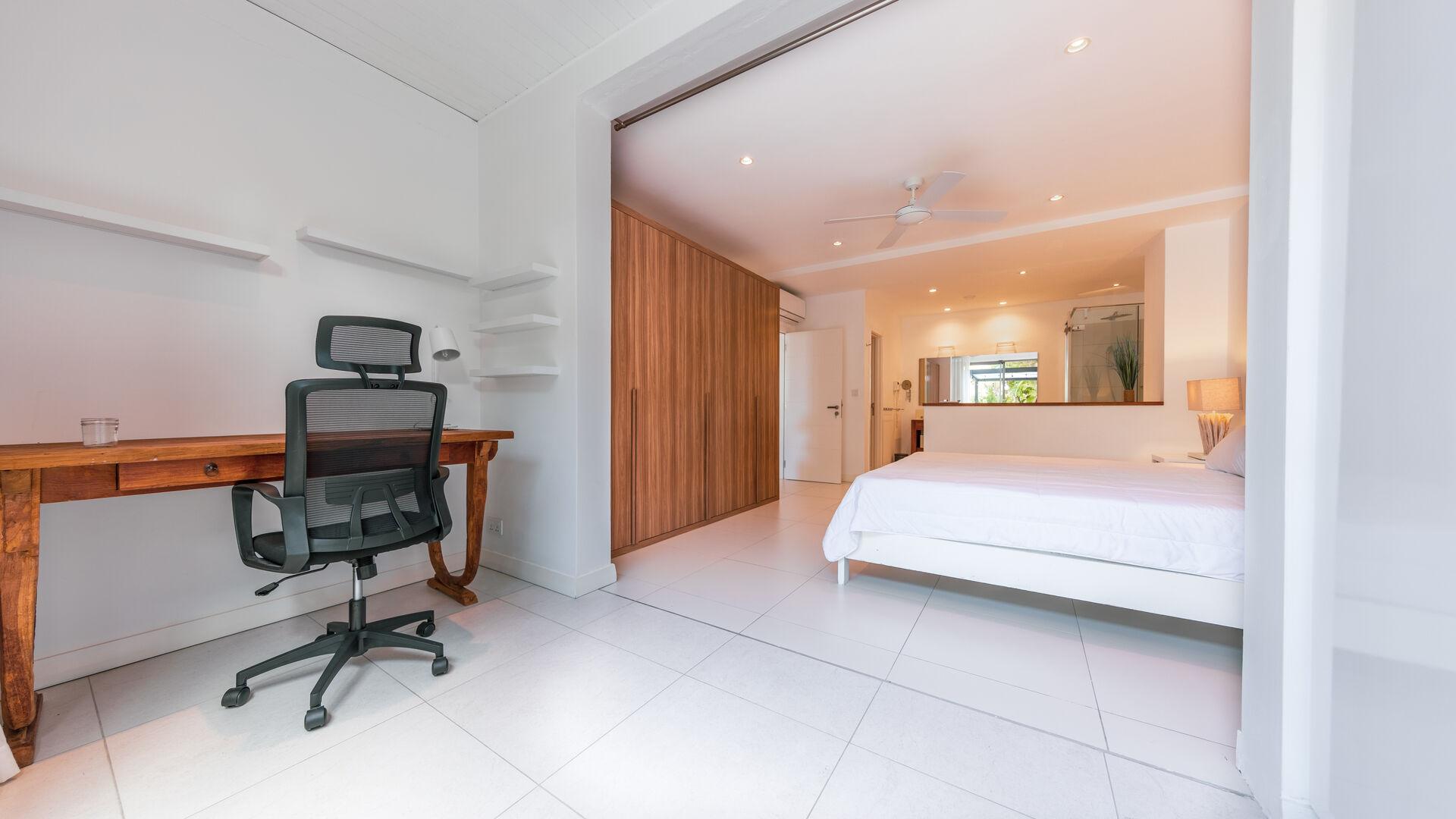 4 Bedroom Other's Image 11
