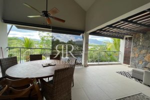 A fully furnished apartment in the Marina