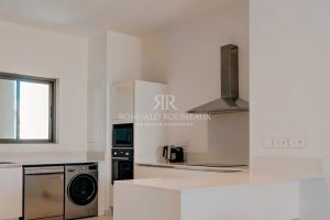 Un penthouse proche des plages et des commerces