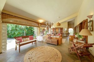 Mauriciens exclusivement: Villa à calodyne 