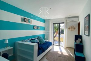 Magnificent 5-Bedroom Villa, 400 m² – Grand Baie.