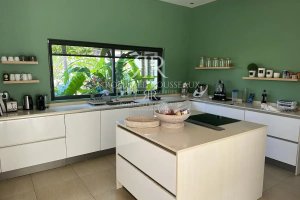 Magnificent 5-Bedroom Villa, 400 m² – Grand Baie.