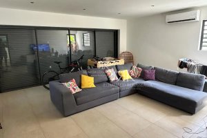Magnificent 5-Bedroom Villa, 400 m² – Grand Baie.