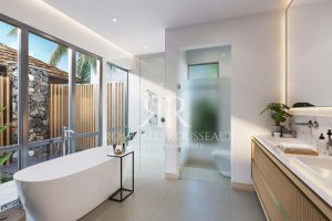 montchoisylareservefairwayVillaBathroomensuite