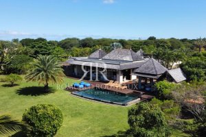 Magnifique Villa de 4 chambres avec Piscine Privée et Accès Plage – Tamarin
