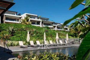 Appartement en Rez de Jardin  surplombant le lagon et les îles sauvages - – St Antoine