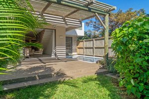 LB02JP 22