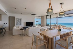 Magnifique appartement vue mer et piscine privée – 90306 Rivière Noire