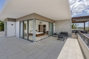 Low res5238