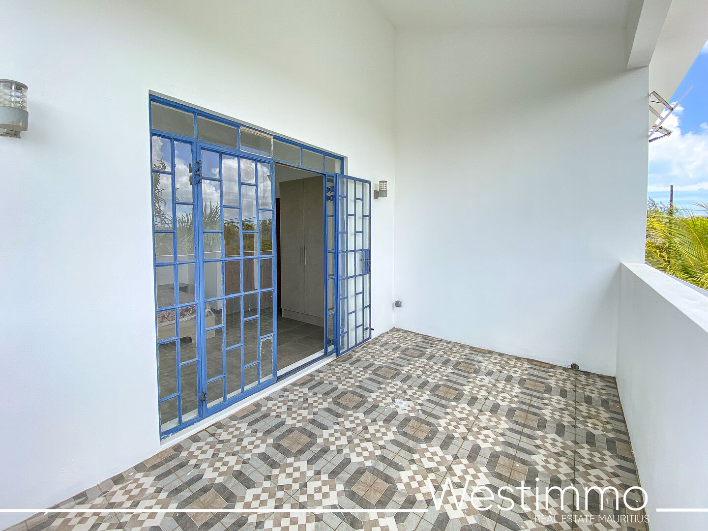 pereyberevillaaloueravecpiscineetjardin18