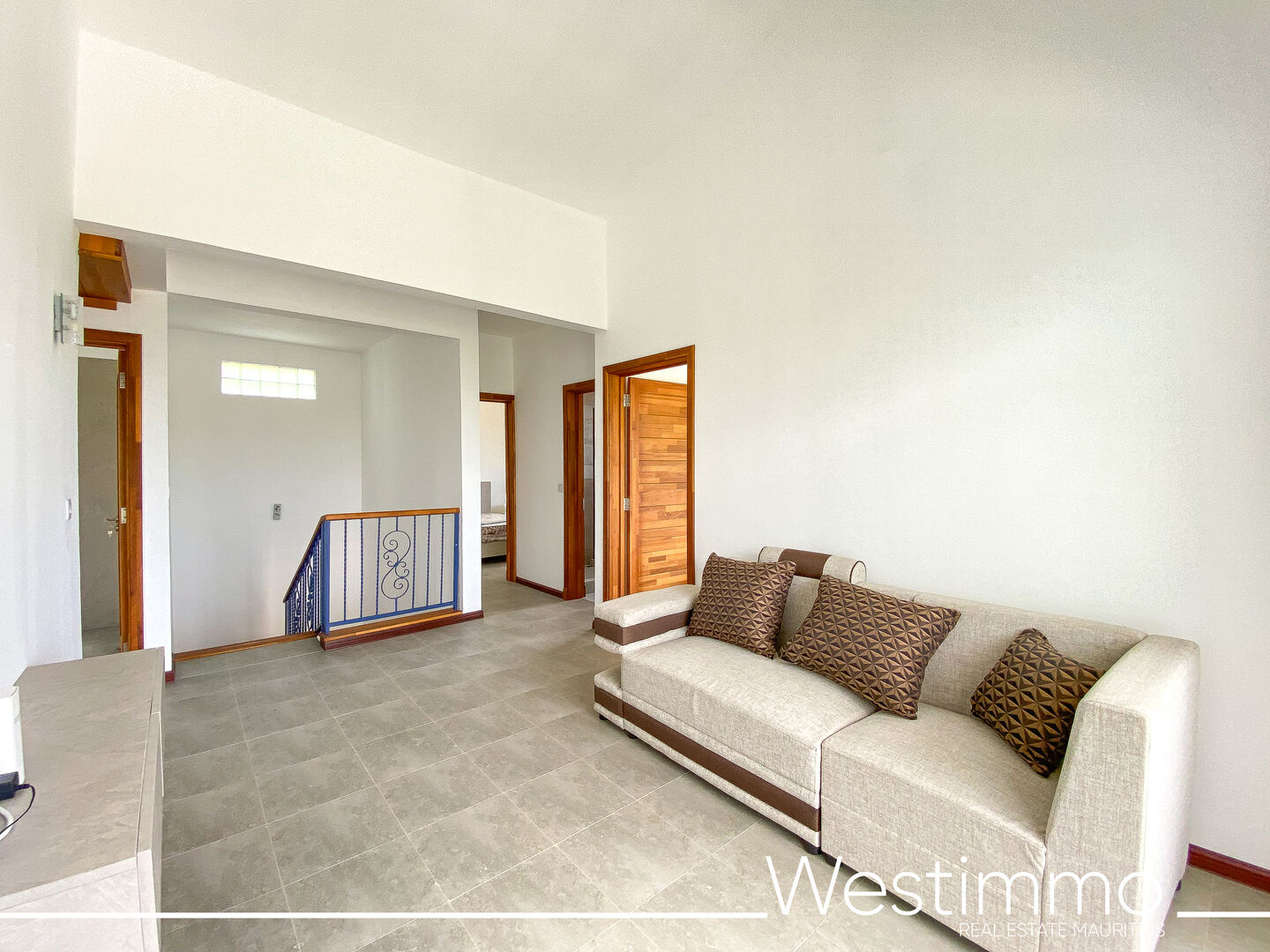 pereyberevillaaloueravecpiscineetjardin19