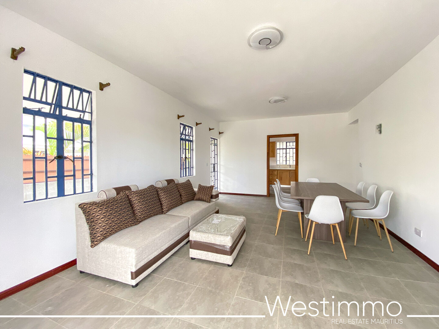 pereyberevillaaloueravecpiscineetjardin5