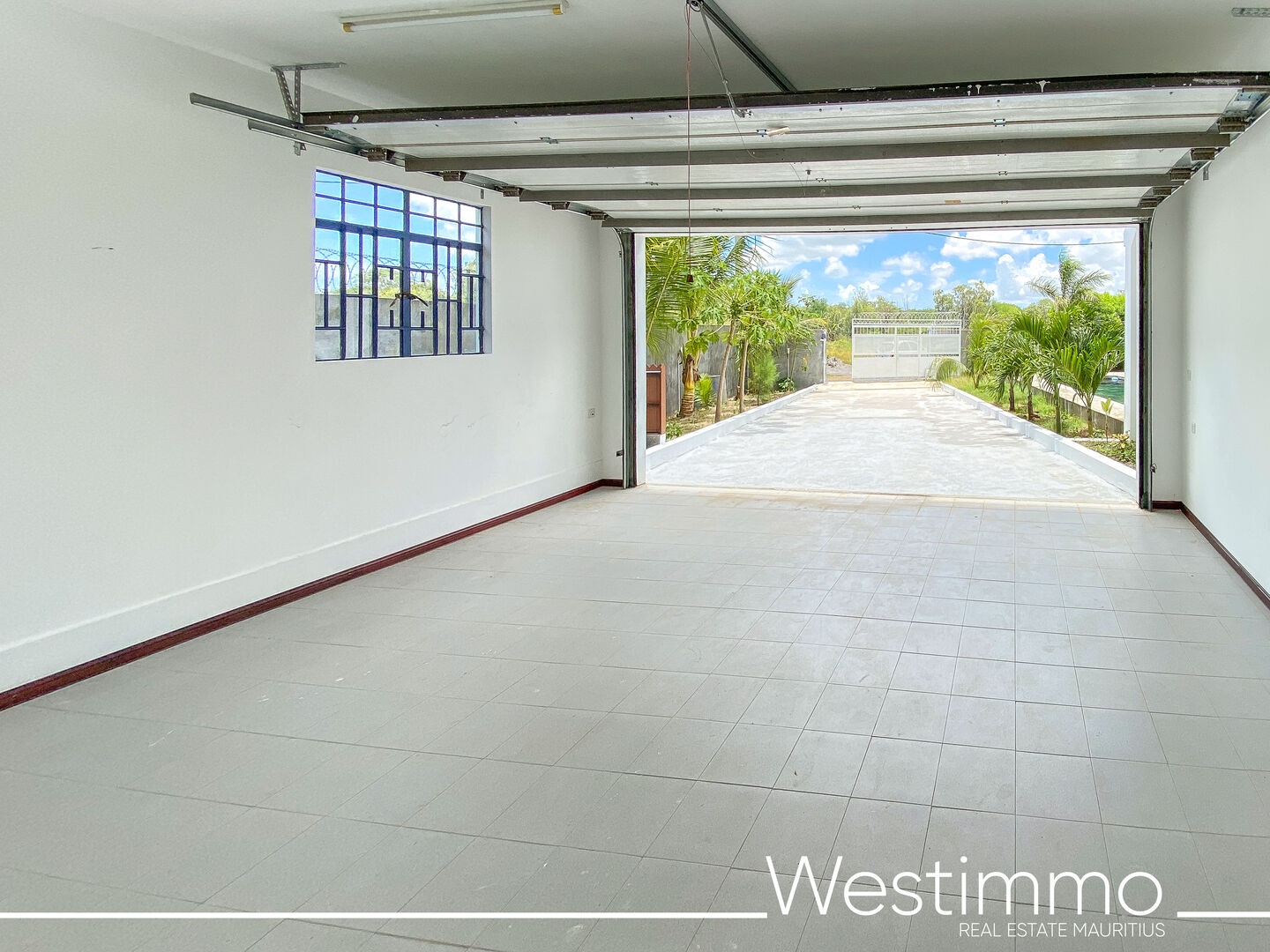 pereyberevillaaloueravecpiscineetjardin8