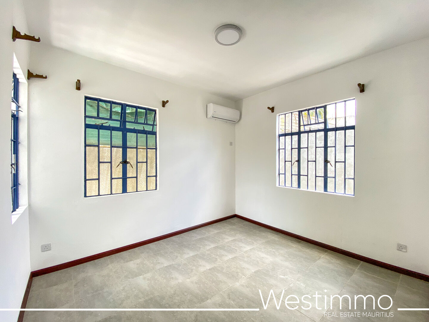 pereyberevillaaloueravecpiscineetjardin10