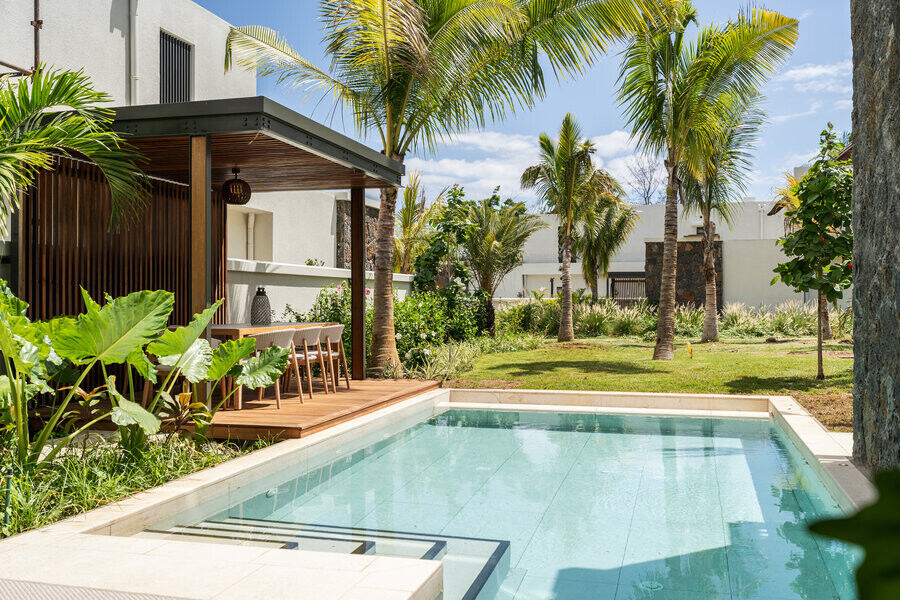 Projet SHOBA  Flic en Flac  Piscine et jardin  by 