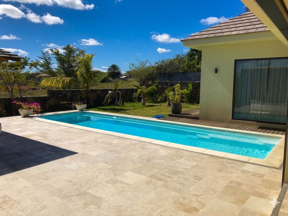 westimmovillaforrentwithpoolclosebeach 25