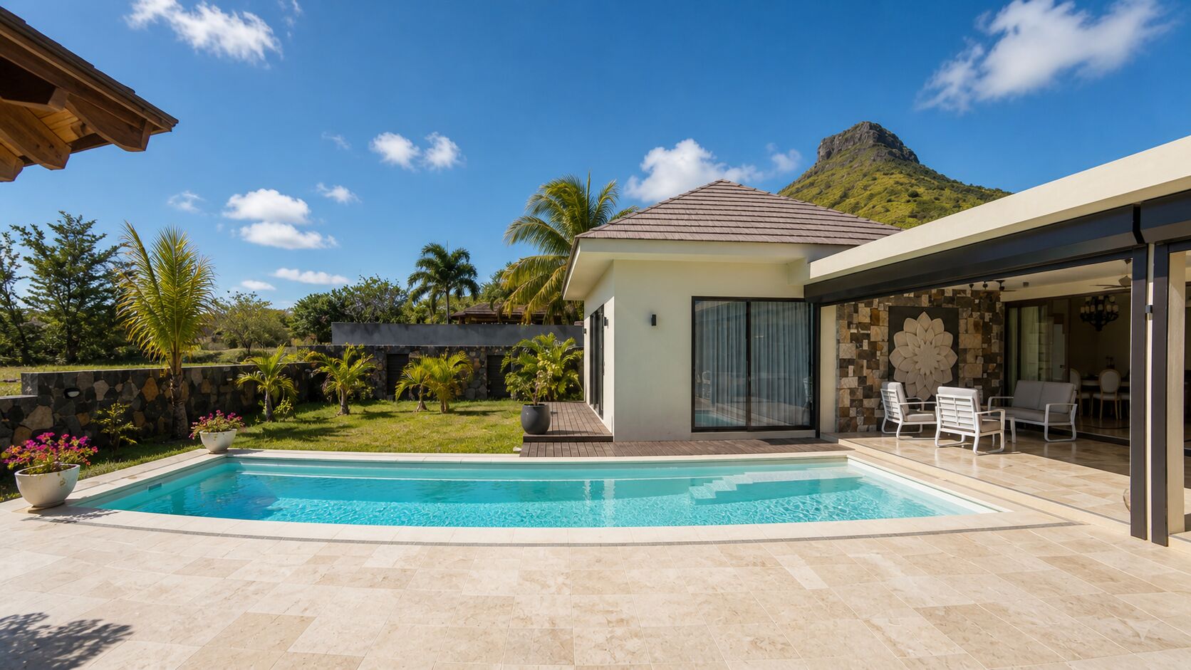 westimmovillaforrentwithpoolclosebeach 1