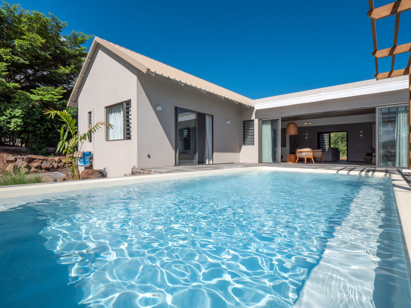 villa brand new forrent west coast mauritius16
