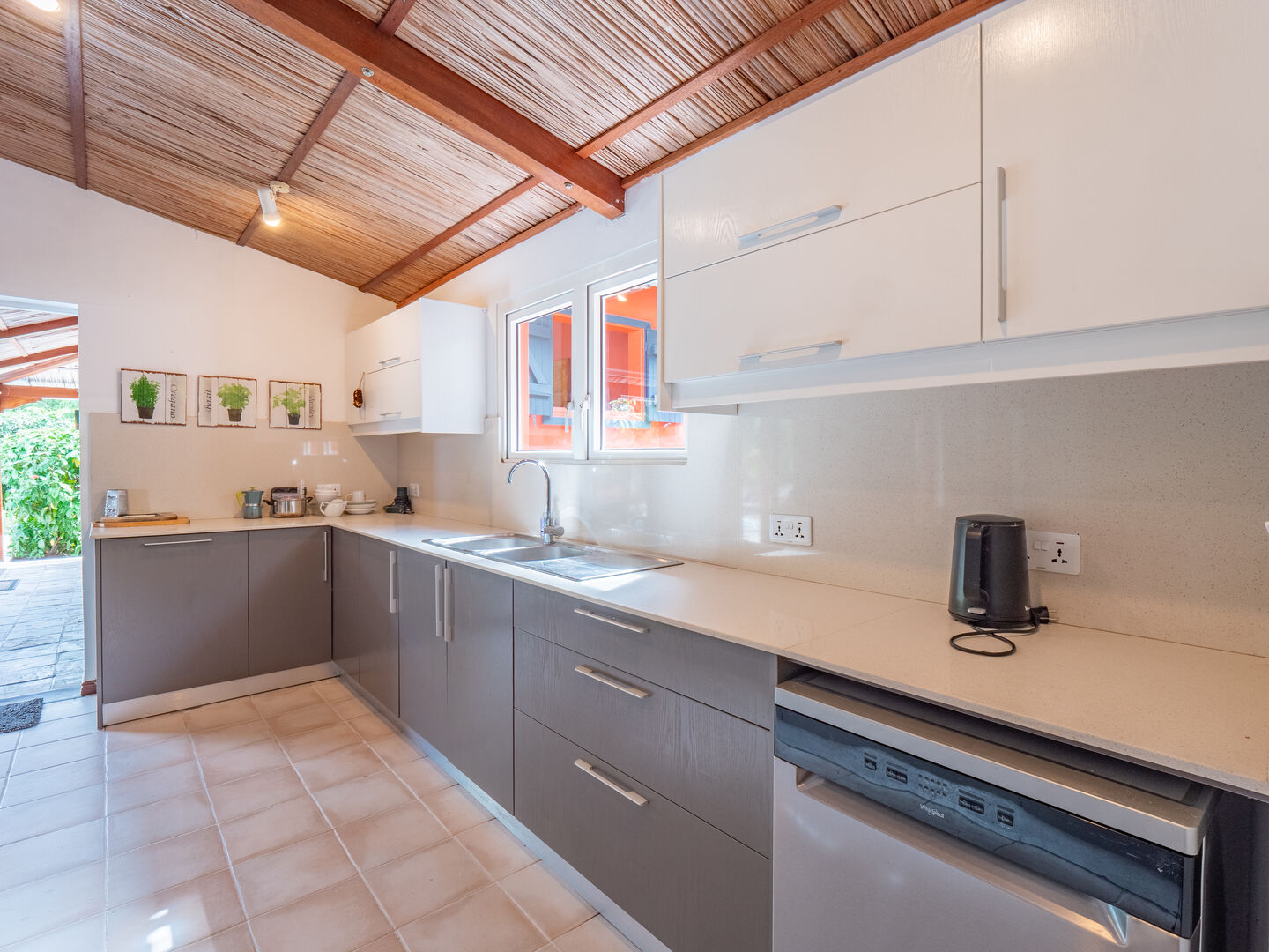 villa for rent long term tamarin black river mauri