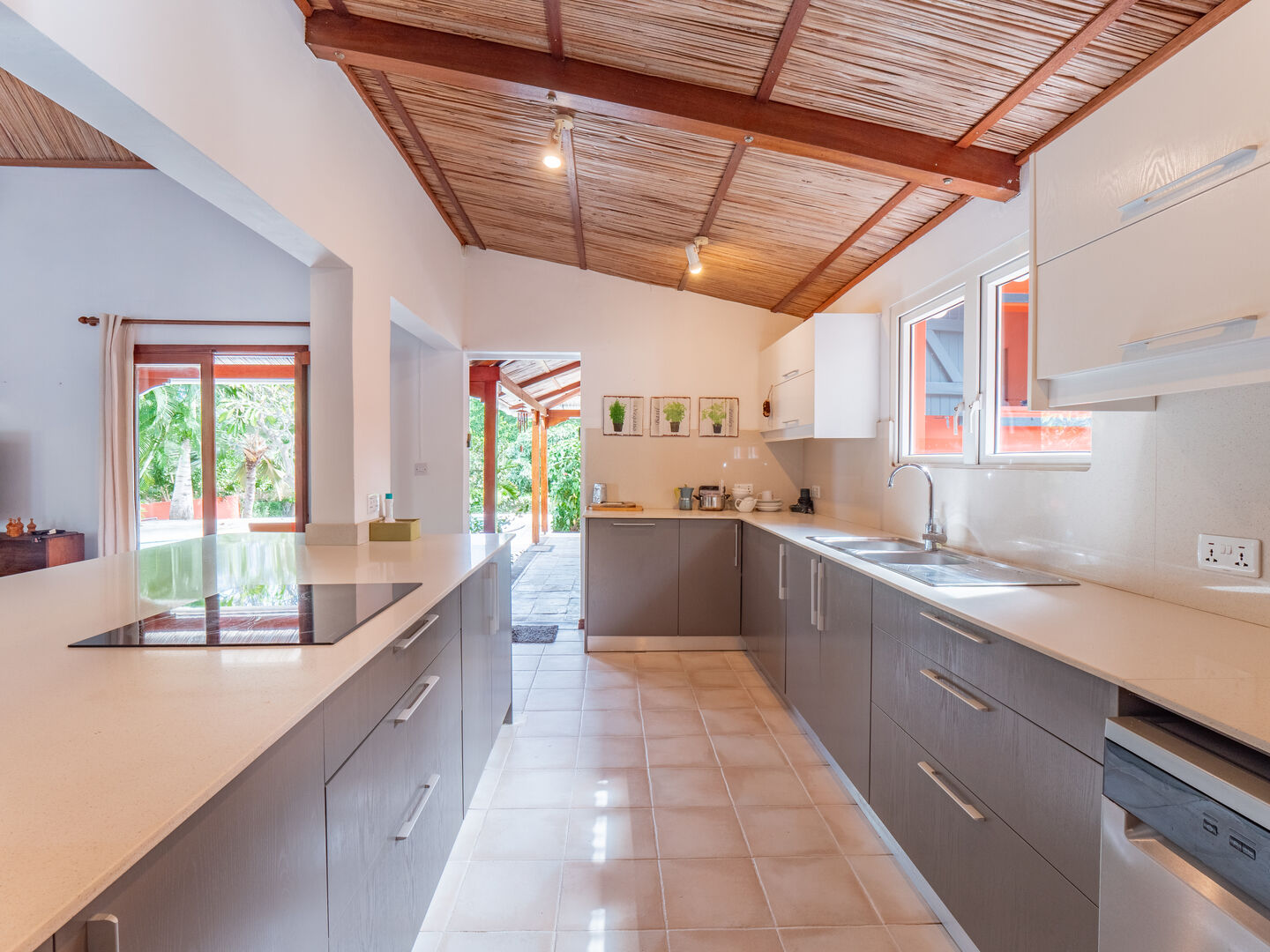 villa for rent long term tamarin black river mauri
