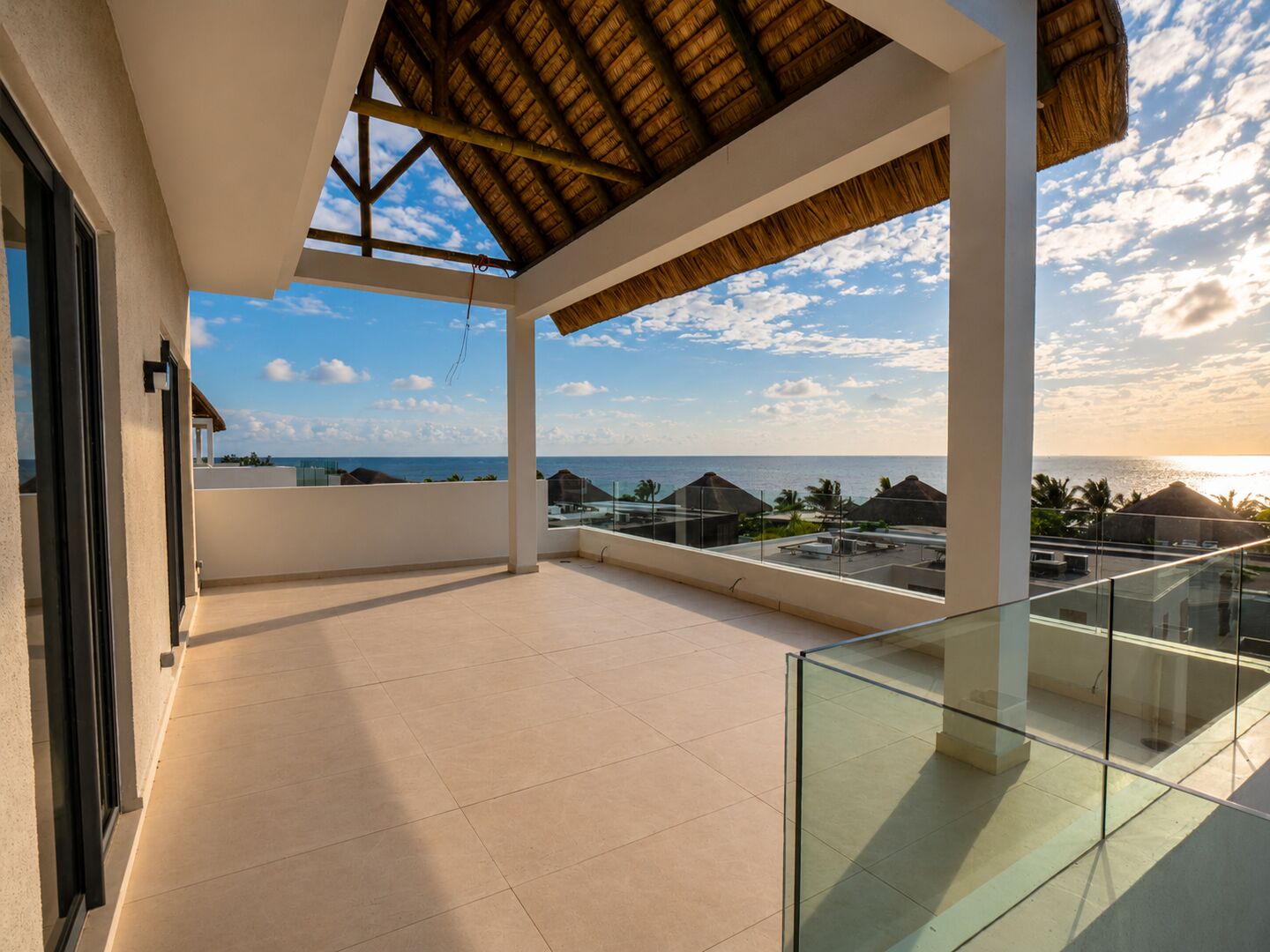A vendre penthouse front de mer dans une residence