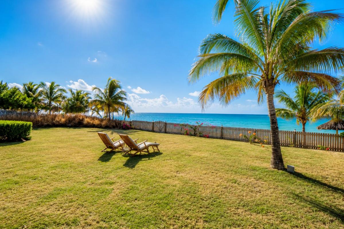 a vendre villa front de mer 11 by Westimmo
