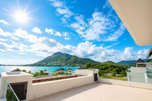 A vendre penthouse front de mer dans une residence