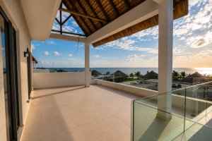 A vendre penthouse front de mer dans une residence