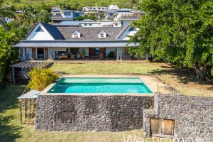 Westimmo Buy villa tamarin sea view9