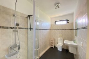 maison a louer a la gaulette avec piscine25