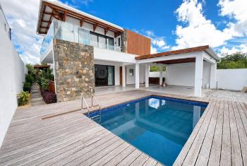  Trou aux Biches - Magnifique Villa meublée moderne de 5 chambres en suite avec piscine à louer