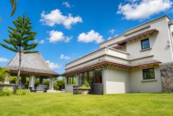 Villa familiale de 4 chambres avec grand jardin et piscine