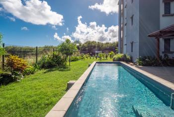 Appartement 2 chambres avec vue dégagée à louer à Cascavelle, Flic en Flac