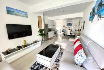 Modern 3-bedroom apartment for rent in the heart of Pereybere
