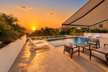 Villa neuve et moderne de 4 chambres avec piscine vue mer à louer à Flic en Flac